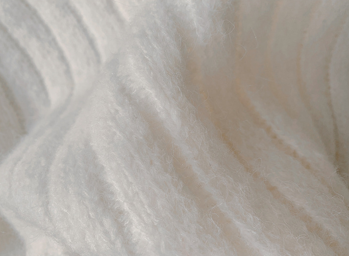 ゆったり厚手タートルネックセーター