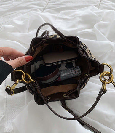 ヒョウ柄×バケットバッグ