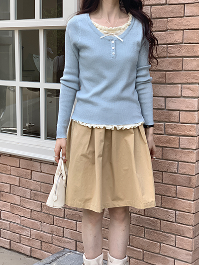 メローフリル&リボン ベビーブルーヘンリーネックトップス