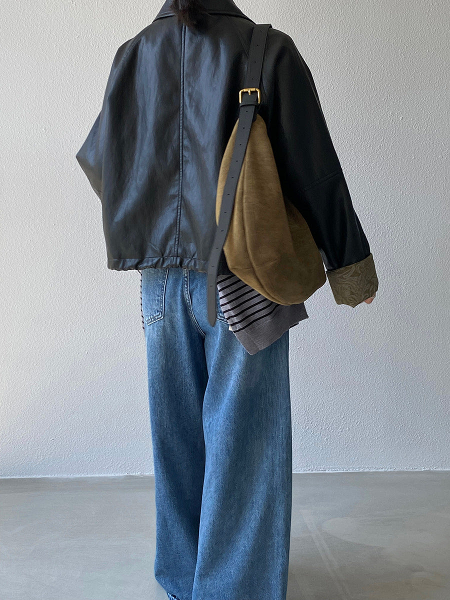 抜け感シルエットでこなれ見えするブラックレザージャケット