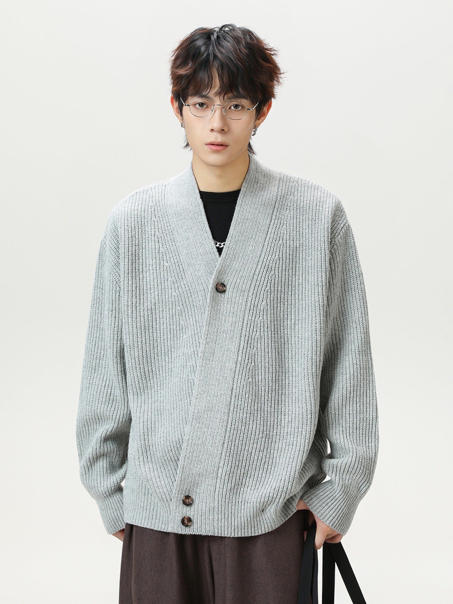 ニットカーディガン