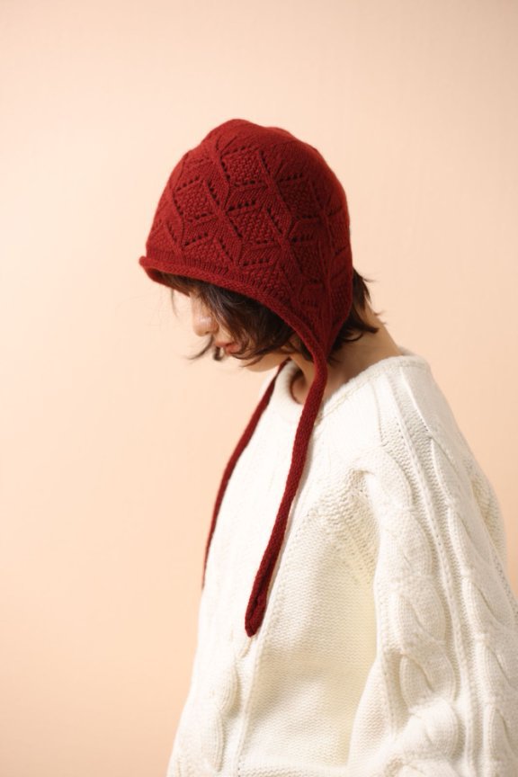 ウール100%ボンネット風ニット帽