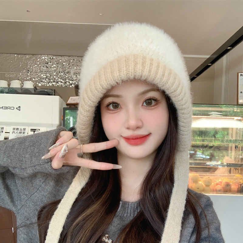 ふわふわ素材のニット帽