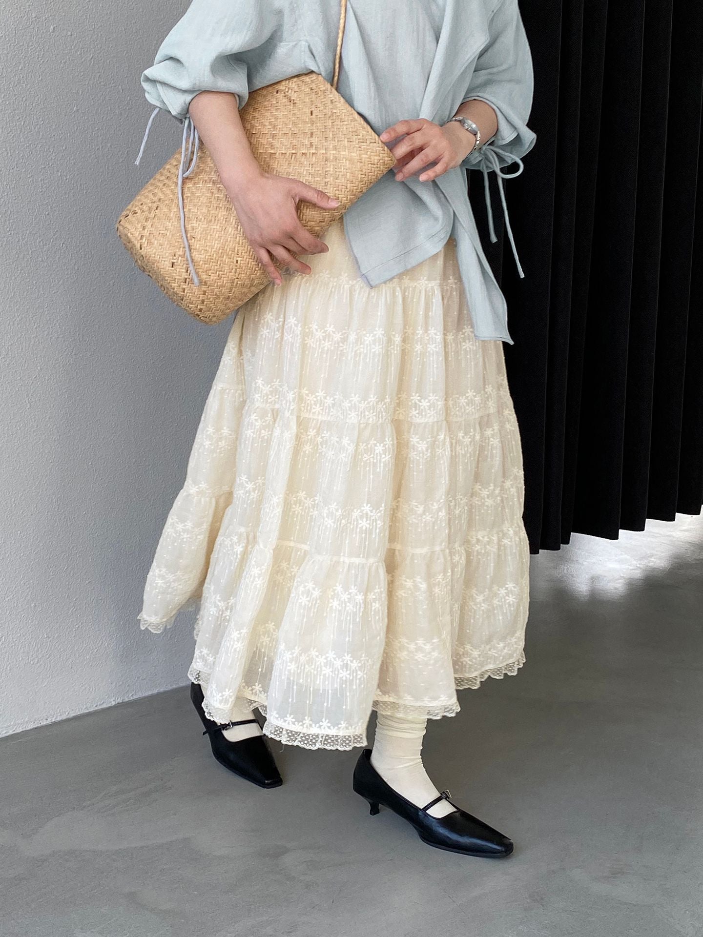 レース ミディアムスカート