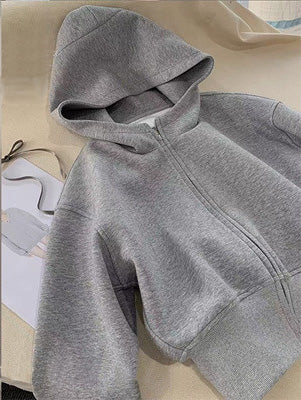 クロップドレイヤーフーディー