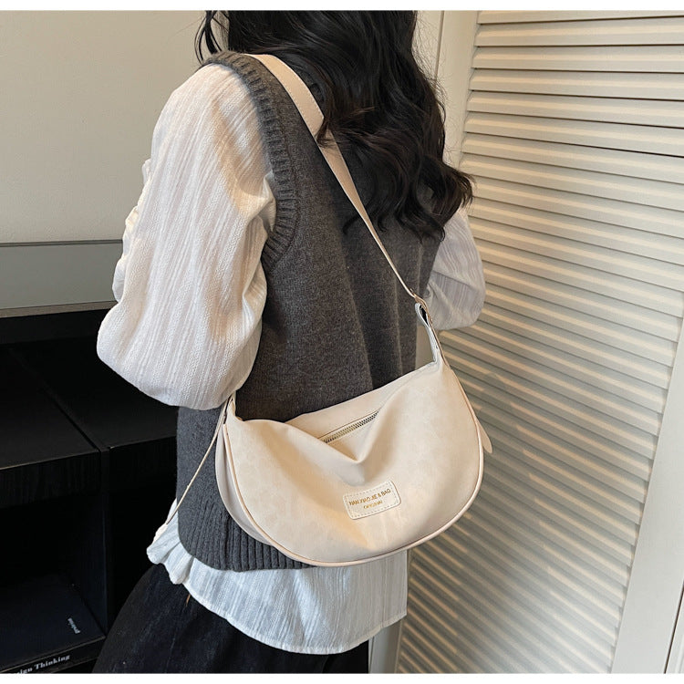 ハーフムーンミニショルダー