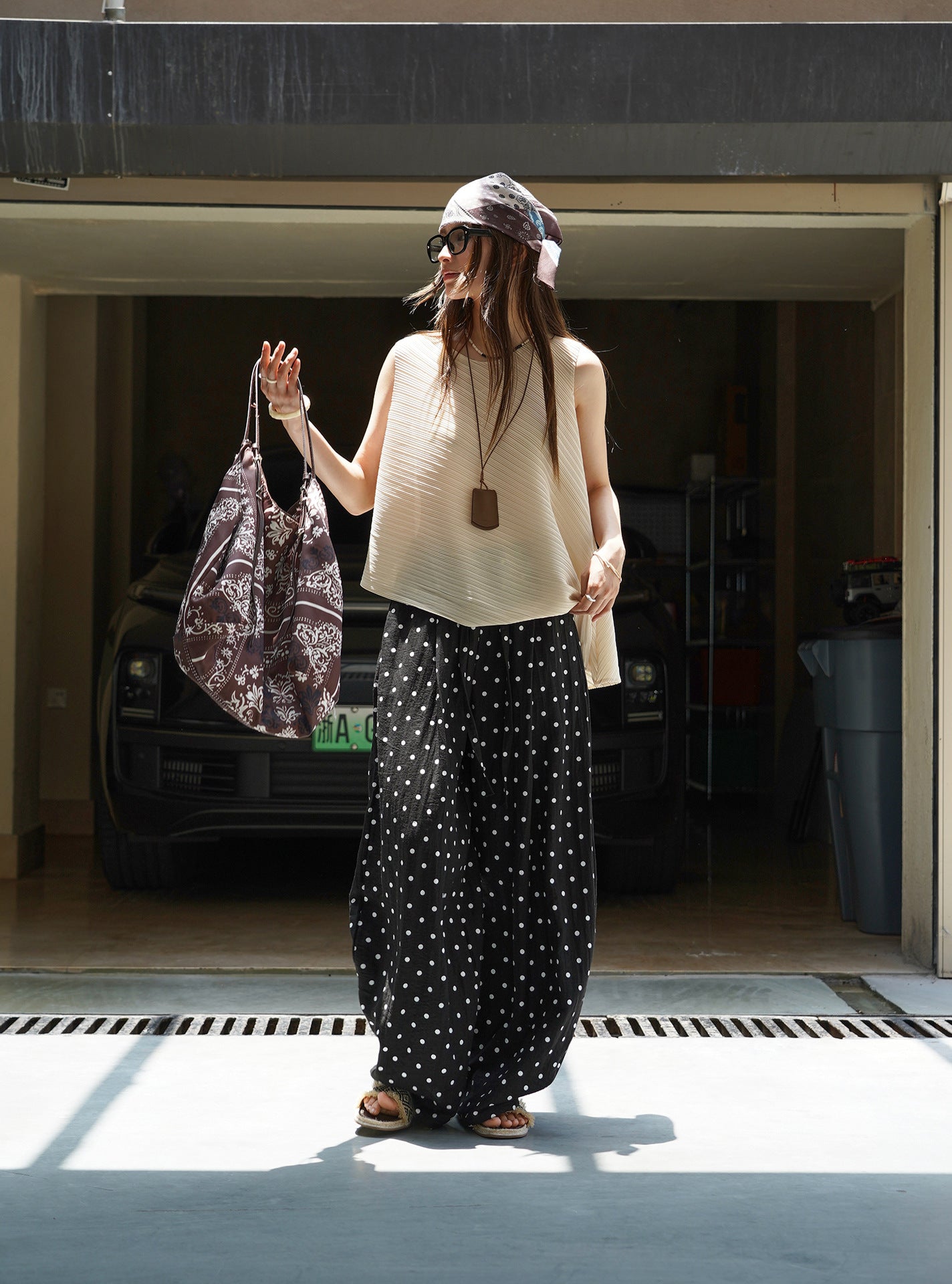 ドットワイドドレープパンツ