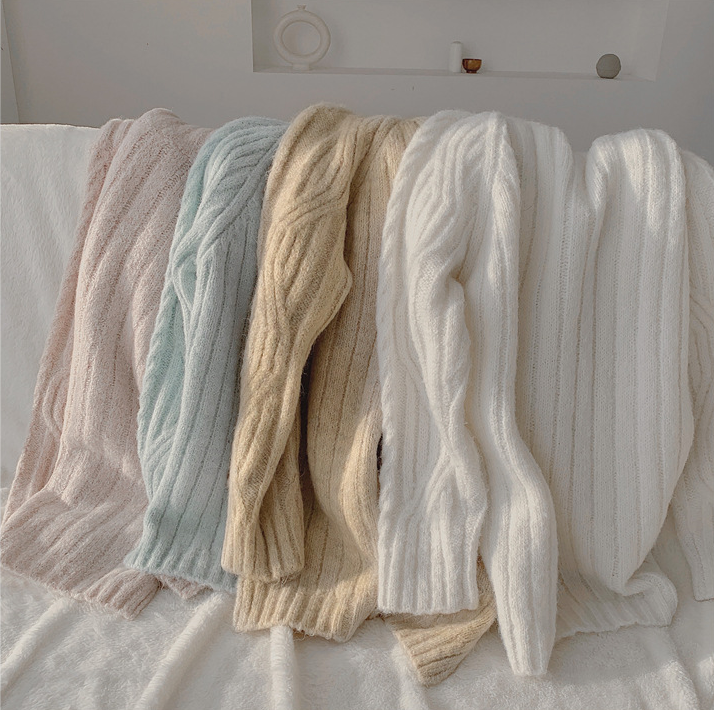 ゆったり厚手タートルネックセーター