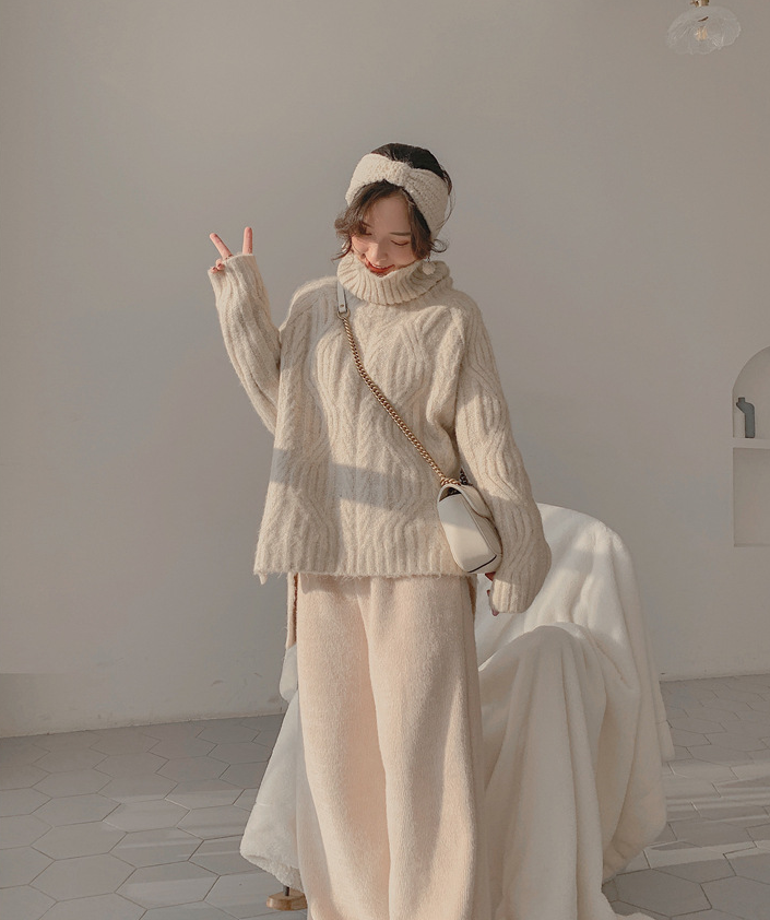 ゆったり厚手タートルネックセーター