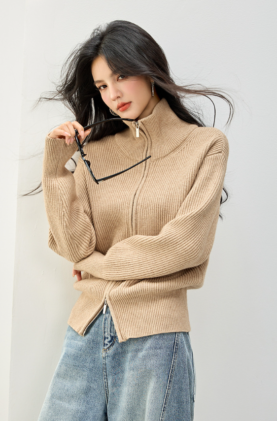 ジッパーカーディガン