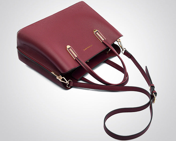 シンプルデザイン 大容量トートバッグ