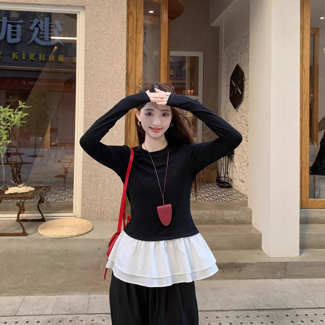 フリルペプラムTシャツ