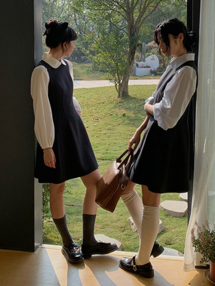 ラウンド襟ガーリーブラウス
