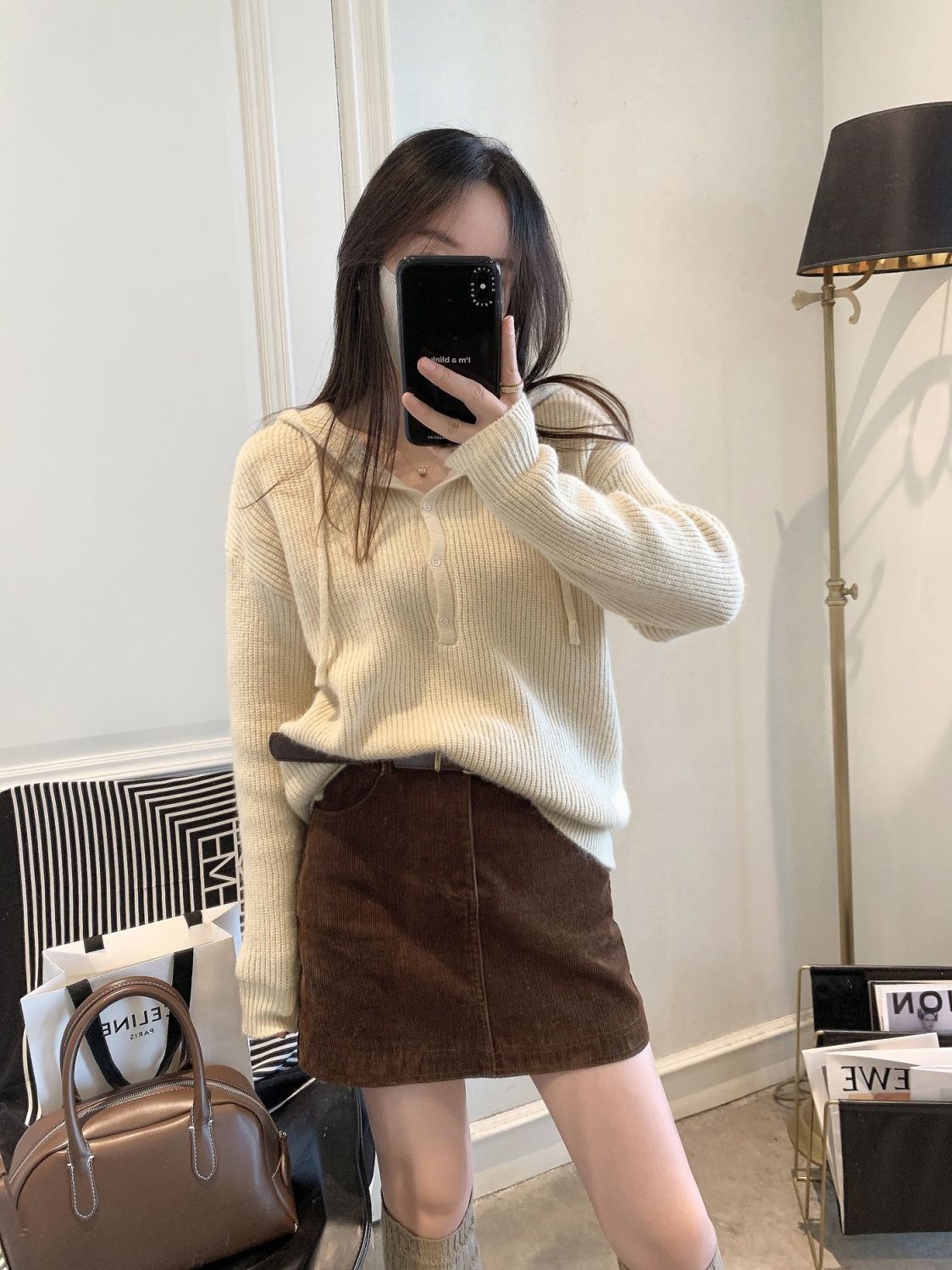 ハイウエストで脚長効果！ショート丈スカート