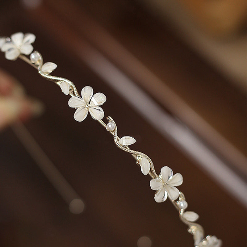 ビジューカチューシャ