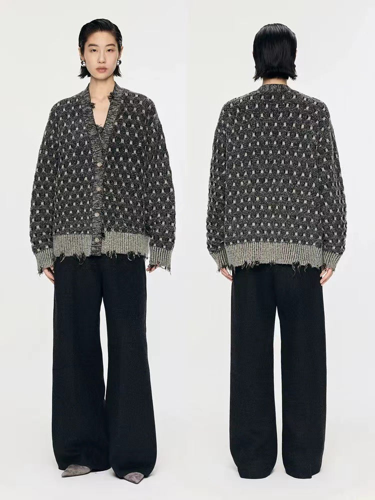 Vネックモードセーター