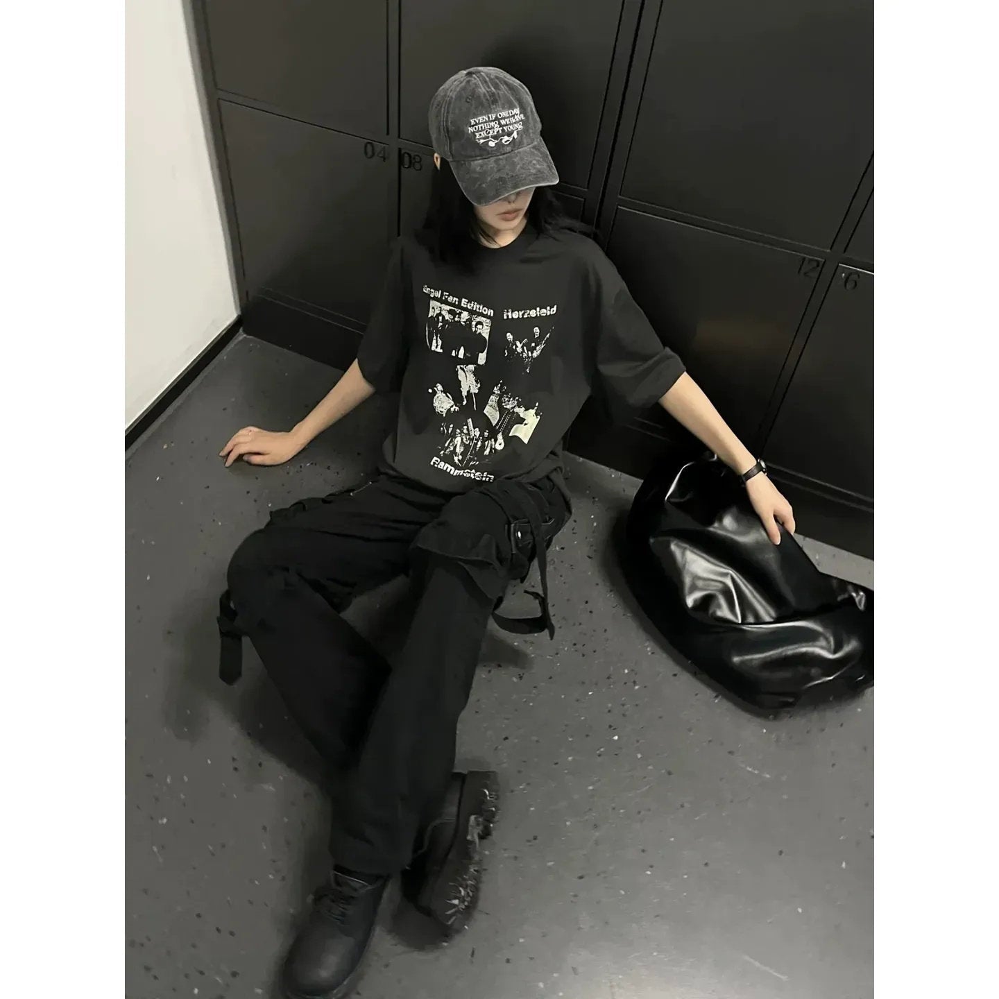 パンクグラフィカルTシャツ