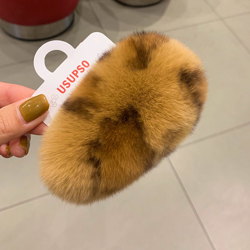 ラビットファーのかわいいヘアアクセ21