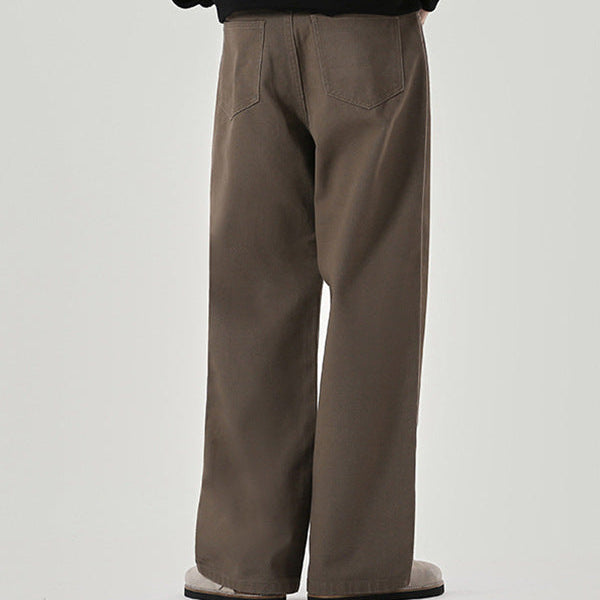 ラクなのにだらしなく見えない、計算された一本【イージーパンツ】