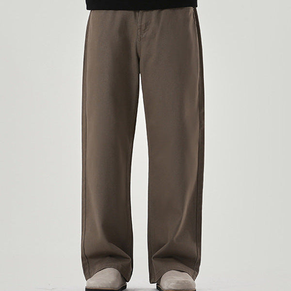 ラクなのにだらしなく見えない、計算された一本【イージーパンツ】