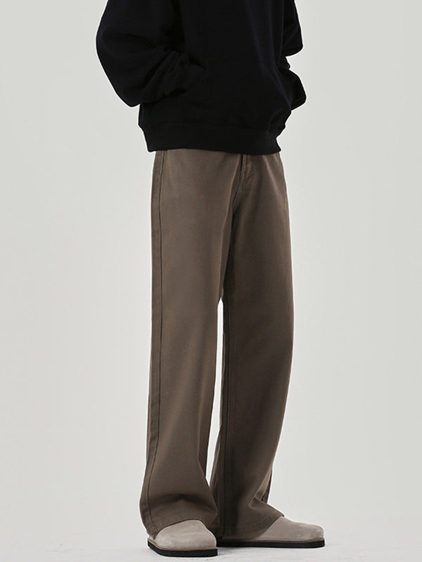 ラクなのにだらしなく見えない、計算された一本【イージーパンツ】