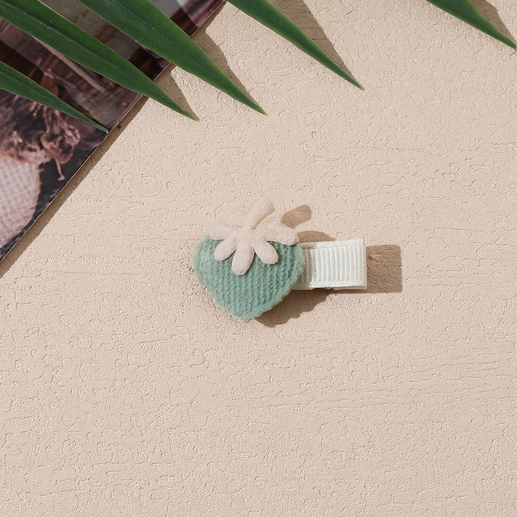 いちごヘアアクセサリー