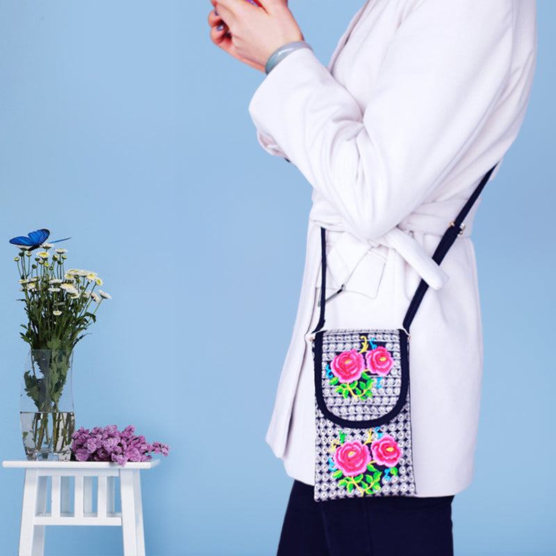 エスニック刺繍スマホポシェット ミニショルダー 民族調 花柄 ポーチ レディース 斜めがけバッグ
