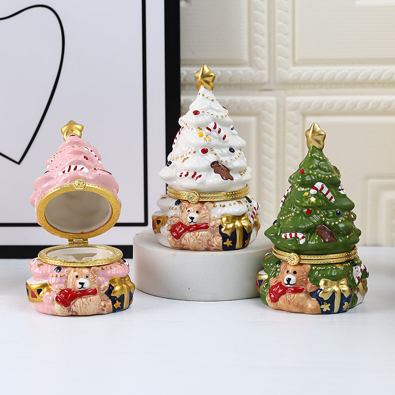 クリスマスツリーの小物入れ