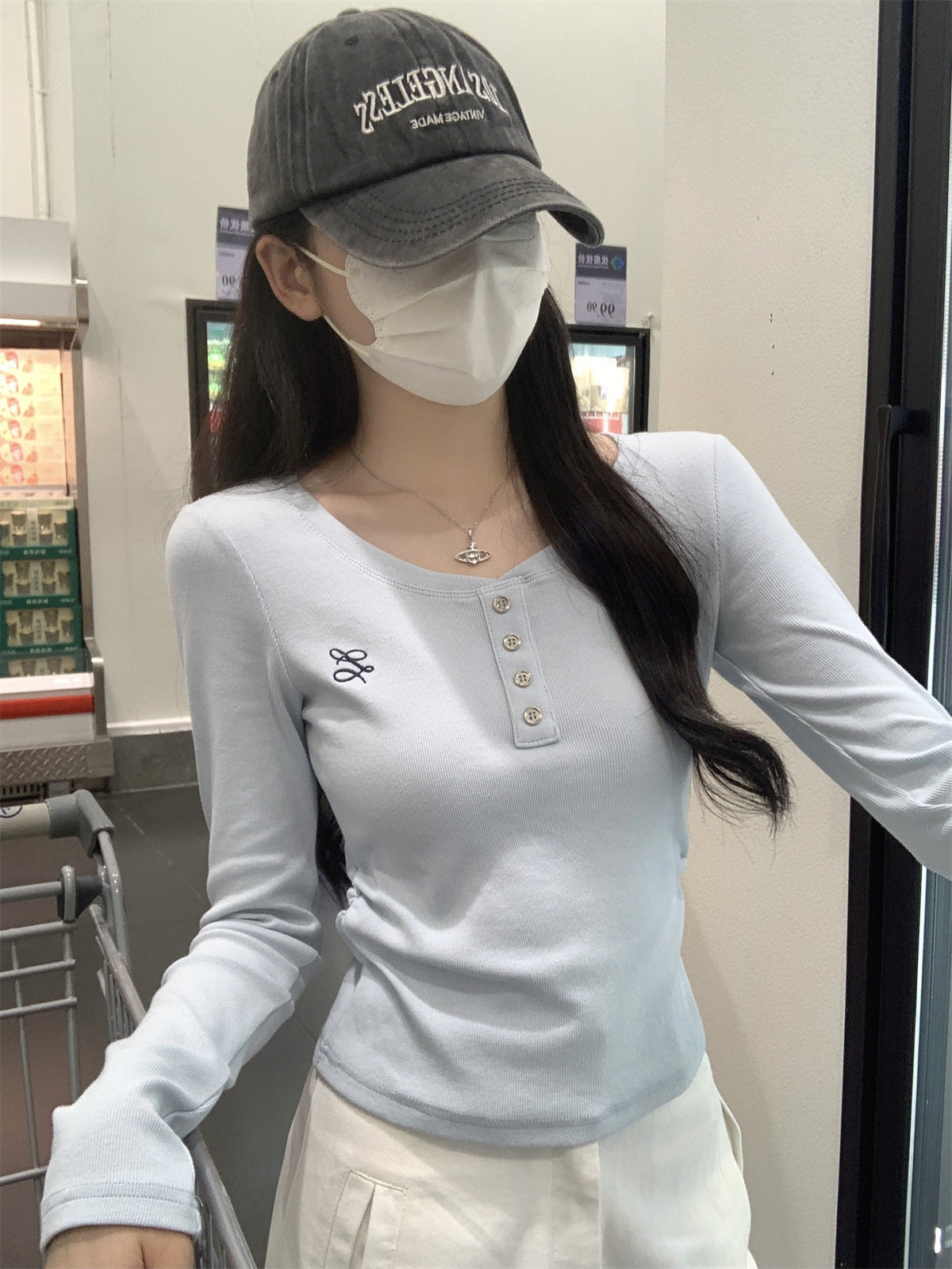 もちもち ストレッチリブ VネックTシャツ