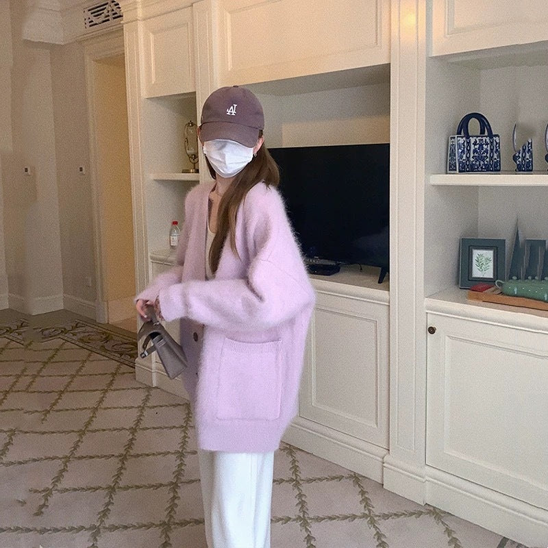 ミドル丈のゆったりカーディガン