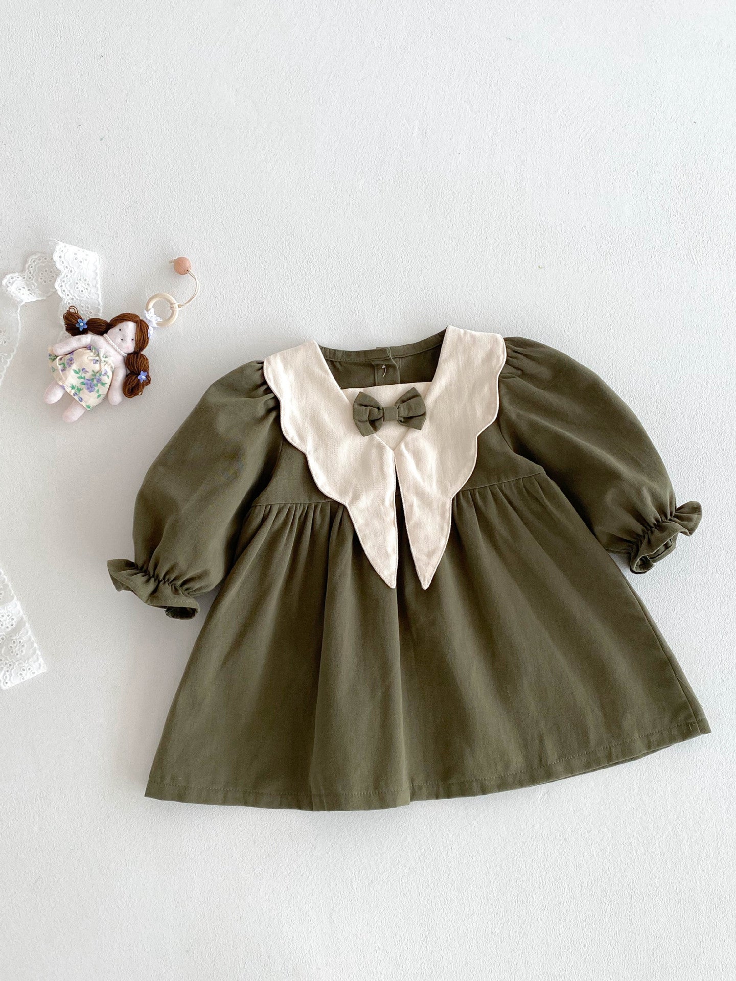 リボンカラー、 クラシカルワンピース