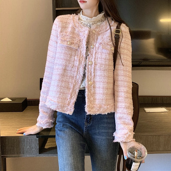 フレンチホワイトのショートコート