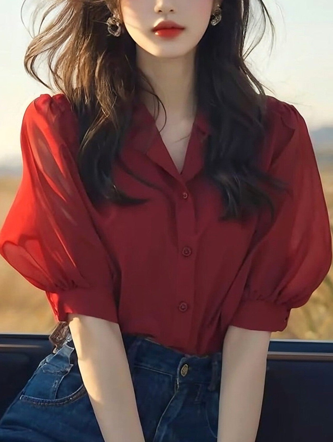シアー袖レッドブラウス