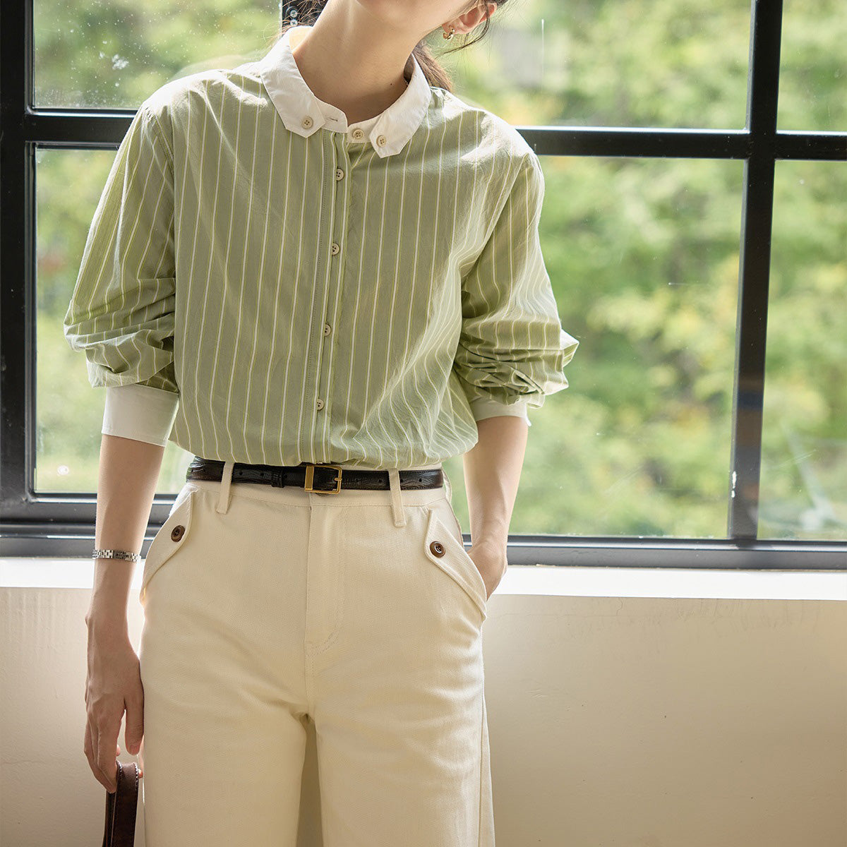 スタンドカラーストライプシャツ