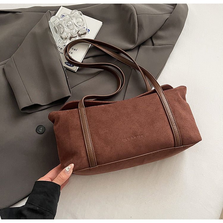 スエードタッチショルダーバッグ