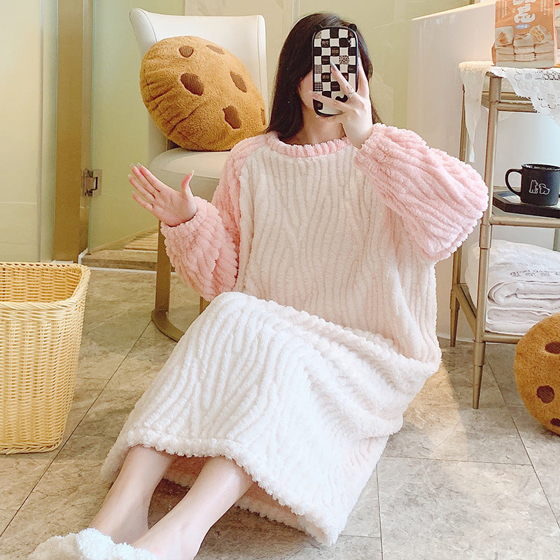 上品シルエット・長袖ロング丈パジャマワンピ