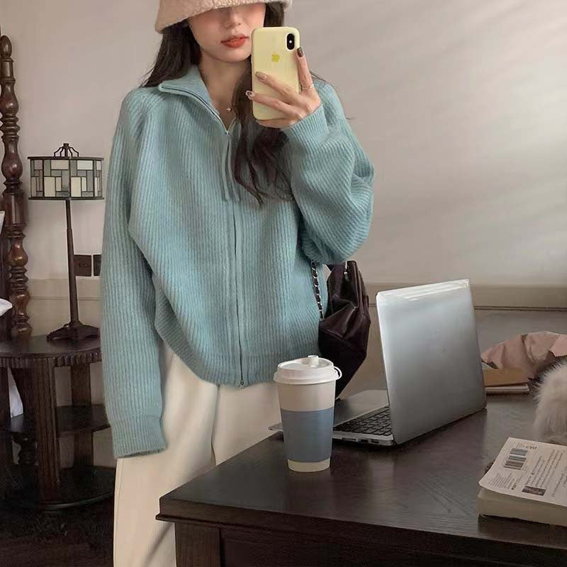 ダブルジッパーのニットカーディガン