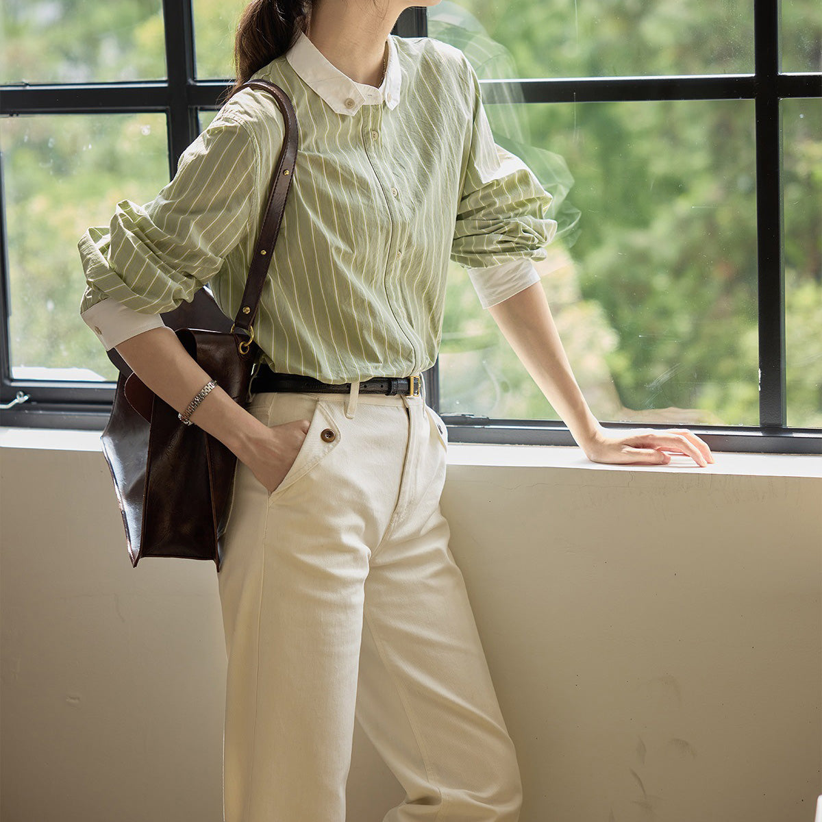 スタンドカラーストライプシャツ