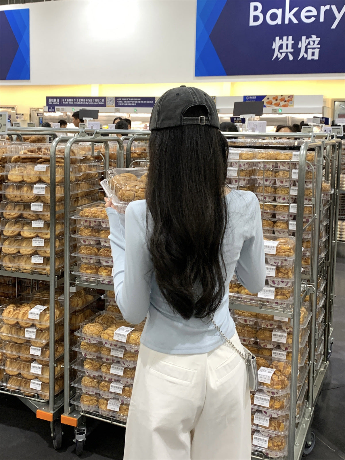 もちもち ストレッチリブ VネックTシャツ