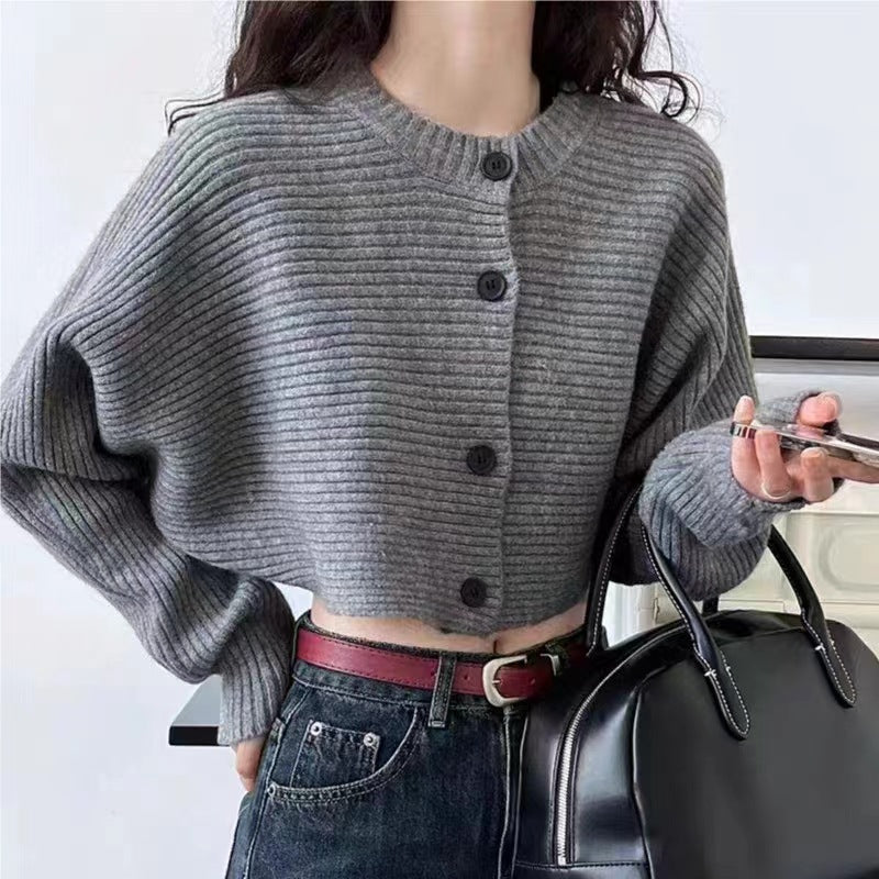 クロップドカーデ