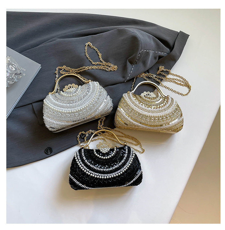 ビジューとパールの立体デザインバッグ