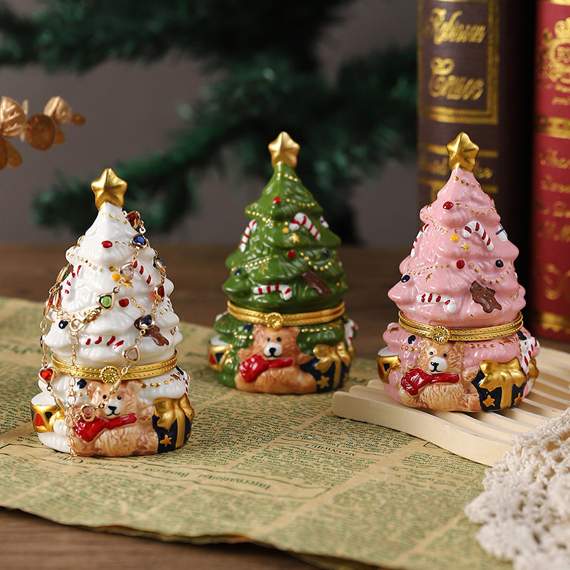 クリスマスツリーの小物入れ