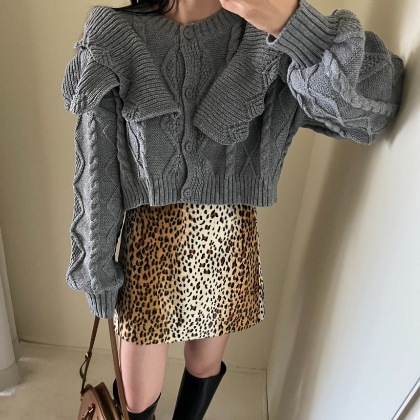 ショート丈ニットカーディガン