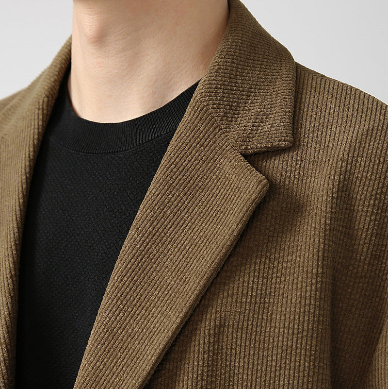 羽織るだけで印象が変わる、大人のための一着【テーラードジャケット】