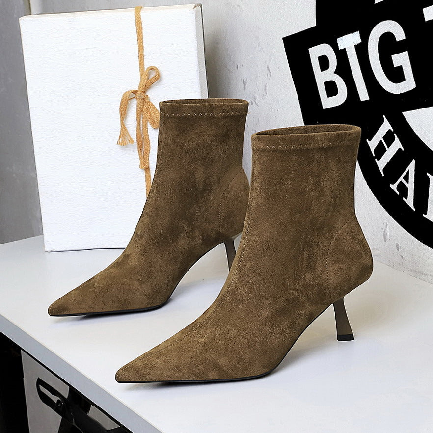 スエードショートブーツ