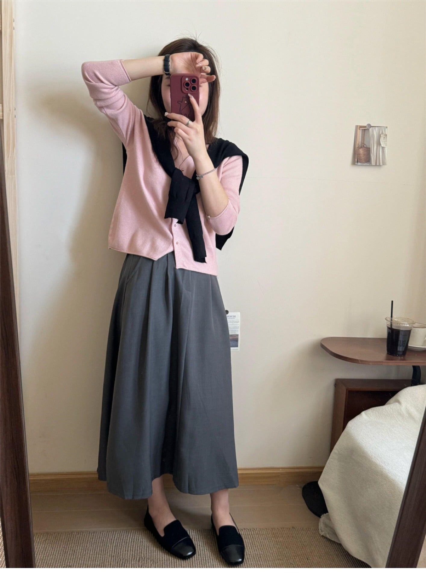 ペールピンク Vネックカーディガン