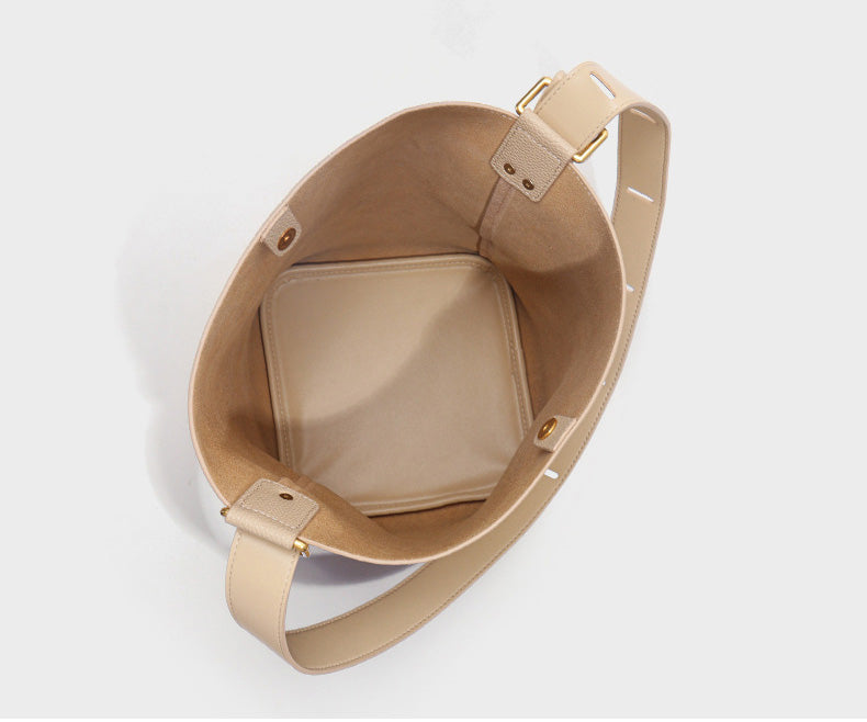 クロスボディトートバッグ