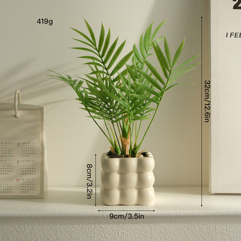 大人の空間に寄り添う、静かなるグリーン