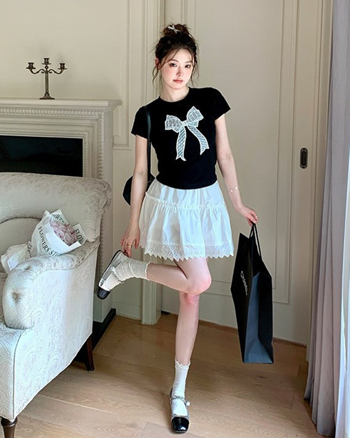ビーズ刺繍リボンTシャツ