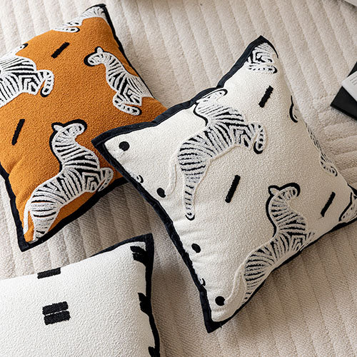 モノクロモチーフクッションカバー